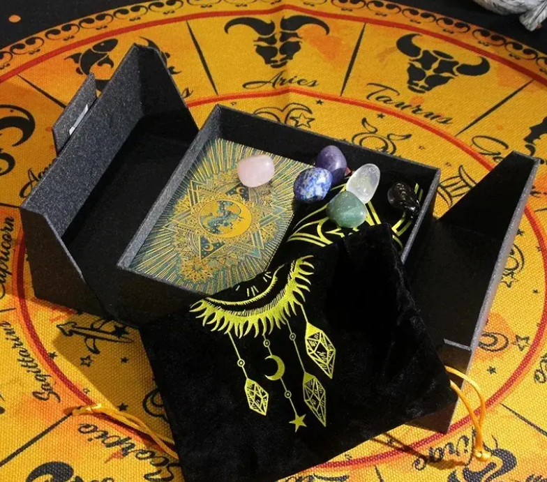 Bộ bài Tarot & Pha lê kho báu của Mystic: Có đáng mua không?
